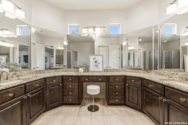 Image 24 of 62 For 115 Eli Chandler E