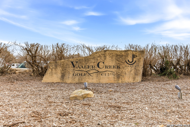 Image 47 of 62 For 115 Eli Chandler E