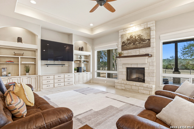 Image 6 of 62 For 115 Eli Chandler E