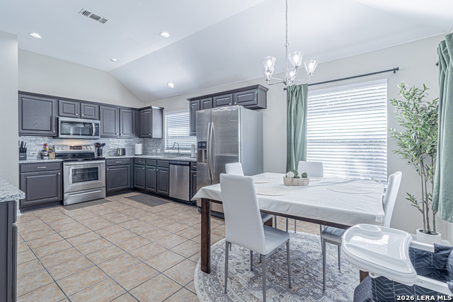 Listing photo id 16 for 1815 Indian Paint Brush