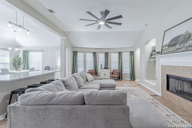 Listing photo id 5 for 1815 Indian Paint Brush