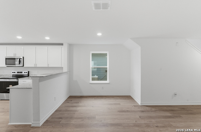 Image 12 of 31 For 438 White Heron Way