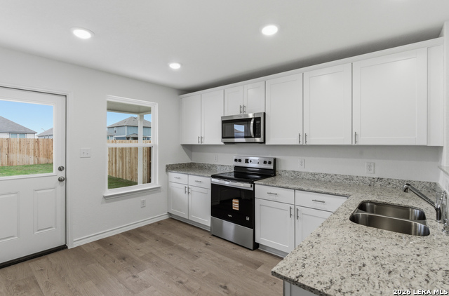 Image 7 of 31 For 438 White Heron Way