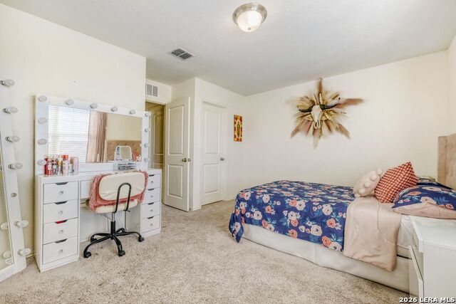 Image 19 of 28 For 5247 Hickory Pl