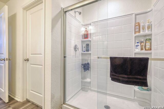 Image 21 of 28 For 5247 Hickory Pl