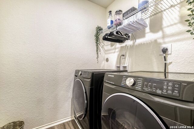 Image 24 of 28 For 5247 Hickory Pl