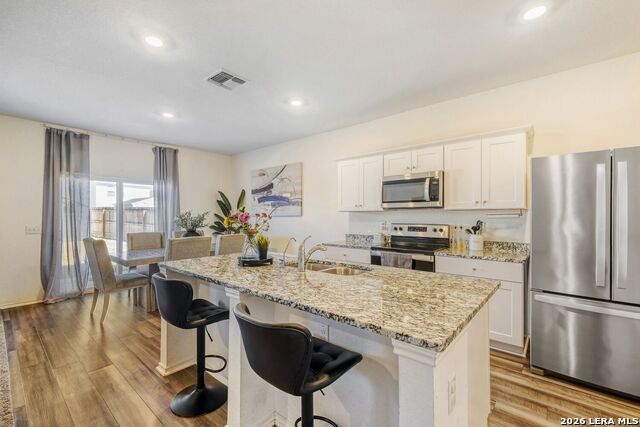 Image 5 of 28 For 5247 Hickory Pl