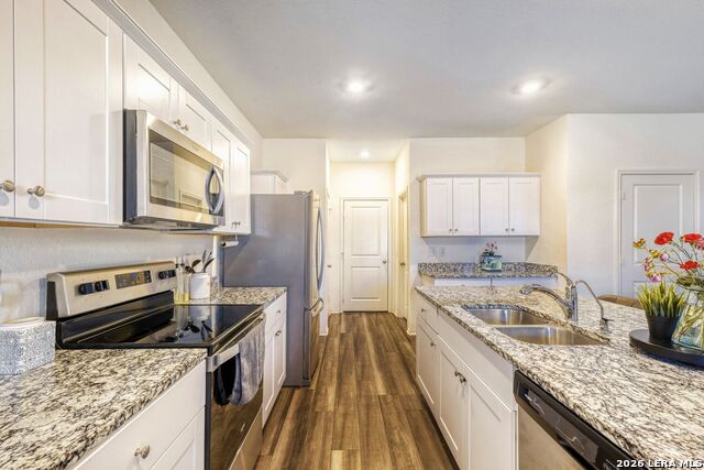 Image 6 of 28 For 5247 Hickory Pl