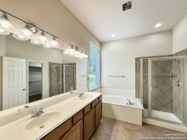 Image 17 of 35 For 43 Gazelle Field