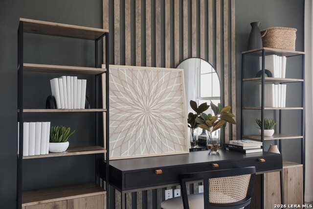 Image 16 of 18 For 475 White Heron Way