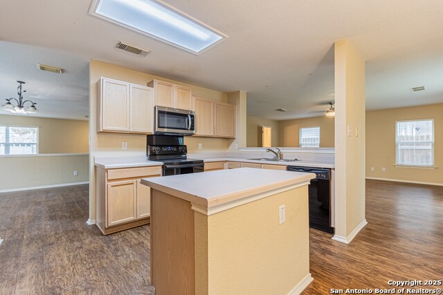 Image 18 of 50 For 416 Irongate Rdg