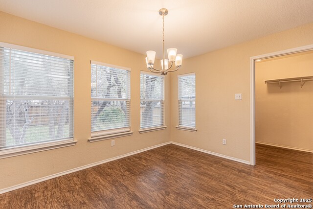 Image 22 of 50 For 416 Irongate Rdg