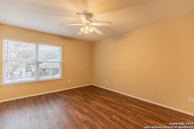 Image 30 of 50 For 416 Irongate Rdg