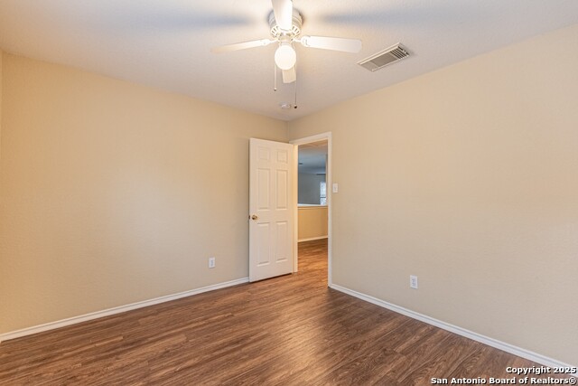 Image 35 of 50 For 416 Irongate Rdg