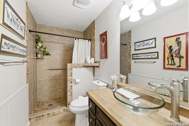 Image 12 of 58 For 819 Pecan St.