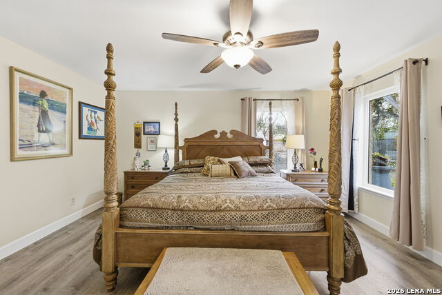 Image 19 of 58 For 819 Pecan St.