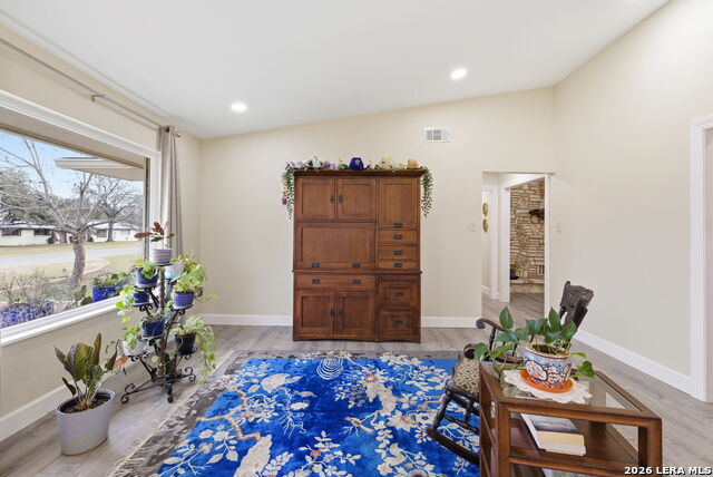 Image 30 of 58 For 819 Pecan St.