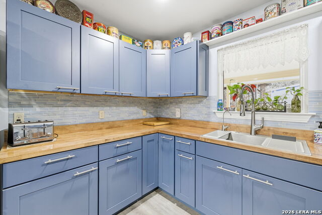 Image 36 of 58 For 819 Pecan St.