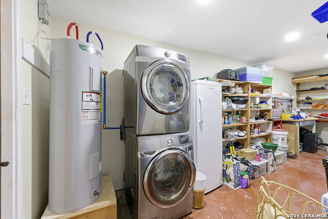 Image 41 of 58 For 819 Pecan St.