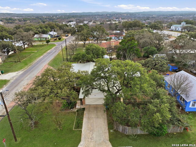 Image 56 of 58 For 819 Pecan St.