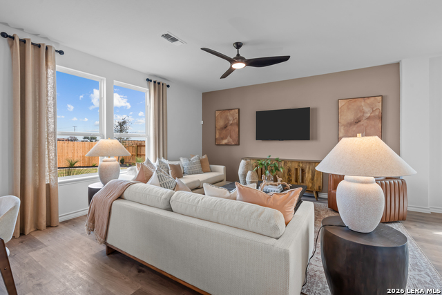 Image 7 of 30 For 424 Raven Row