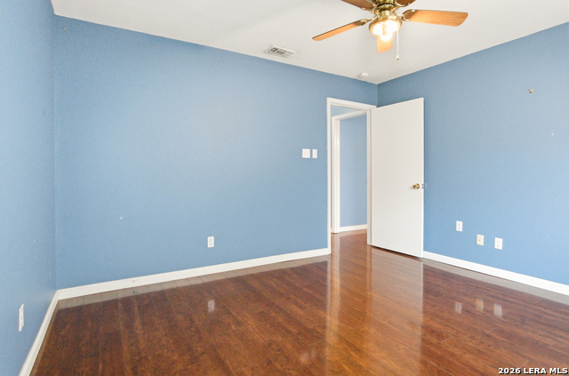 Image 20 of 39 For 7711 Callaghan  Apt 404