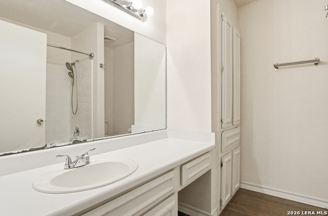 Image 21 of 39 For 7711 Callaghan  Apt 404