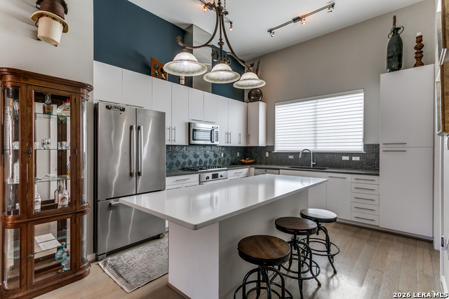 Image 10 of 25 For 112 Newell Ave