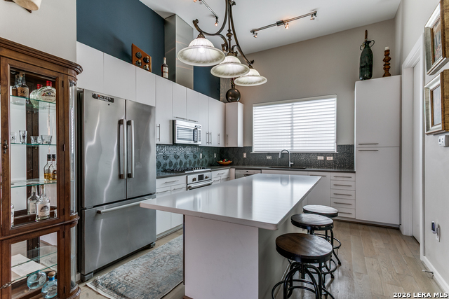 Image 8 of 25 For 112 Newell Ave