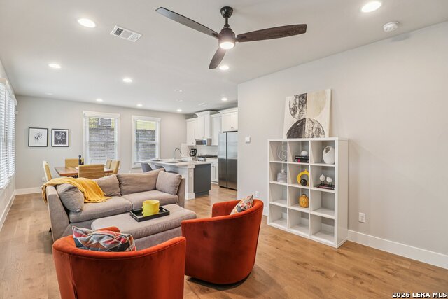 Image 12 of 36 For 311 Evergreen #1 E