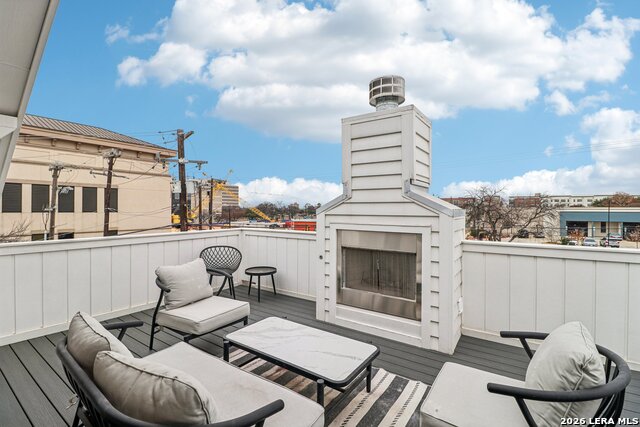 Image 31 of 36 For 311 Evergreen #1 E