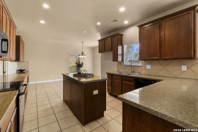 Image 12 of 41 For 3322 Roan Valley