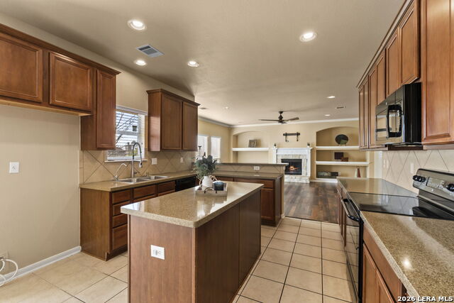 Image 13 of 41 For 3322 Roan Valley