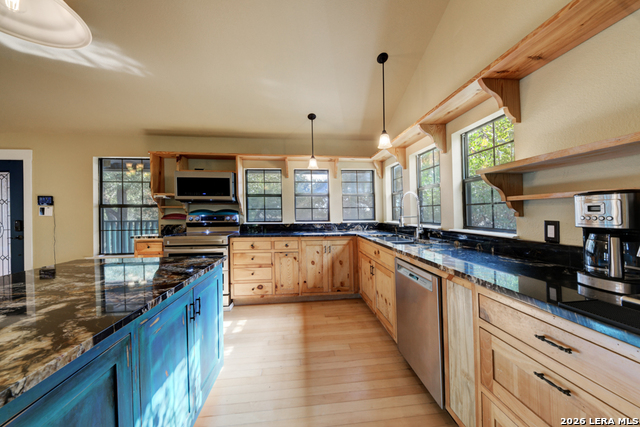 Image 9 of 43 For 451 Wegener Trail