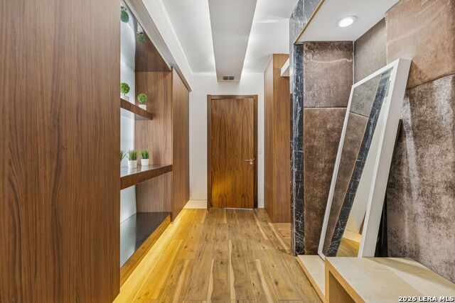 Image 20 of 43 For 4139 Cliff Oaks