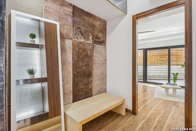 Image 21 of 43 For 4139 Cliff Oaks