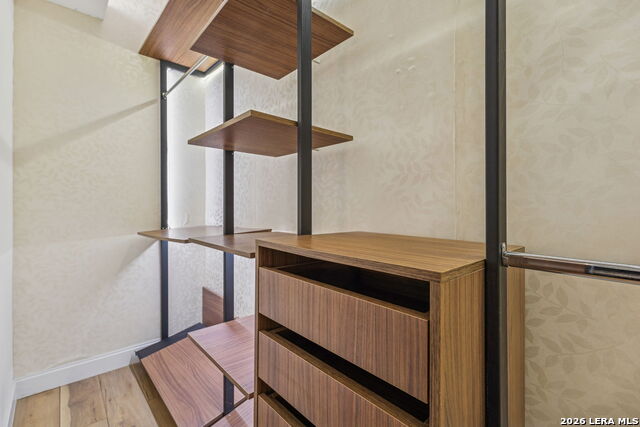 Image 27 of 43 For 4139 Cliff Oaks