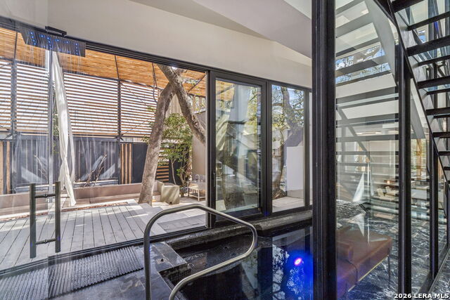 Image 36 of 43 For 4139 Cliff Oaks