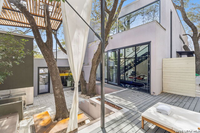 Image 37 of 43 For 4139 Cliff Oaks