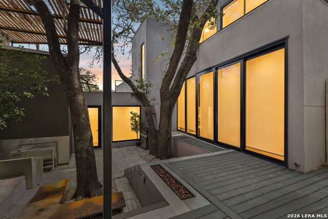 Image 41 of 43 For 4139 Cliff Oaks