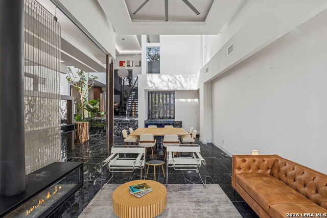 Image 5 of 43 For 4139 Cliff Oaks