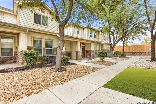 Image 27 of 31 For 13517 Bristow Dawn