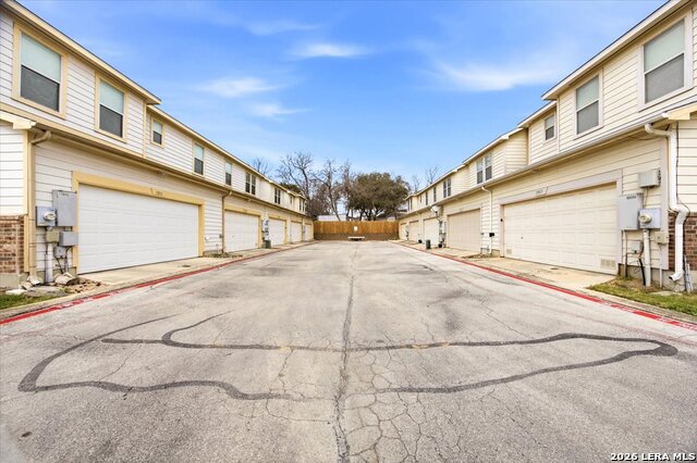 Image 29 of 31 For 13517 Bristow Dawn