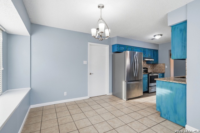 Image 16 of 39 For 6422 Ridge Circle Dr