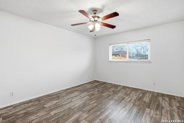 Image 18 of 39 For 6422 Ridge Circle Dr