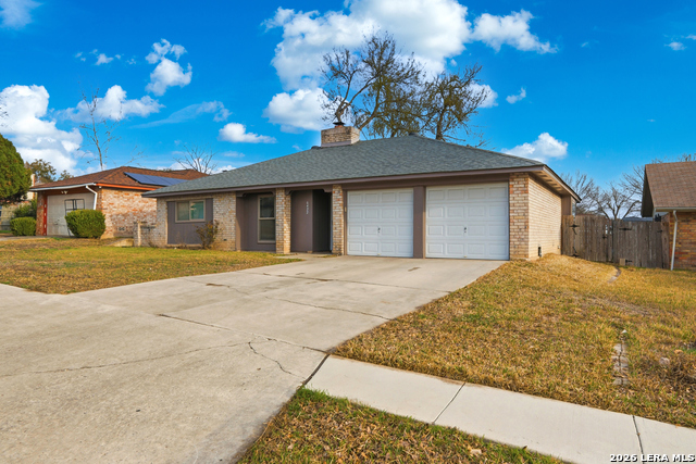 Image 6 of 39 For 6422 Ridge Circle Dr