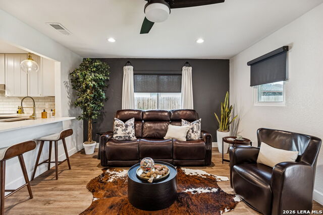 Image 13 of 41 For 2151 Gruene  