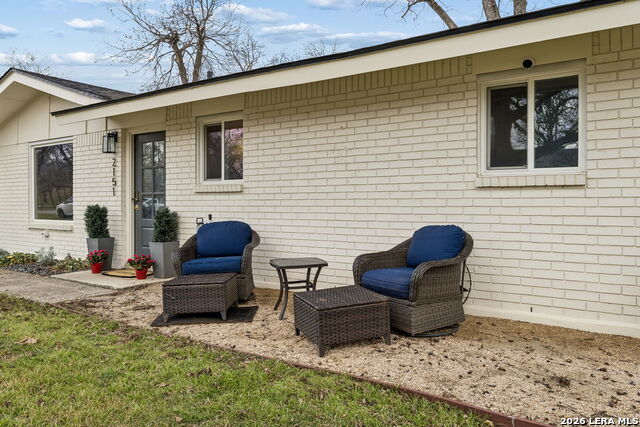 Image 35 of 41 For 2151 Gruene  