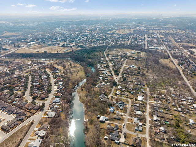 Image 40 of 41 For 2151 Gruene  