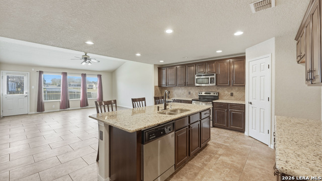 Image 11 of 47 For 2724 Scarlet Tanger